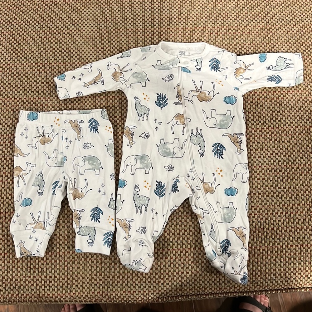 Baby sleeper and pants